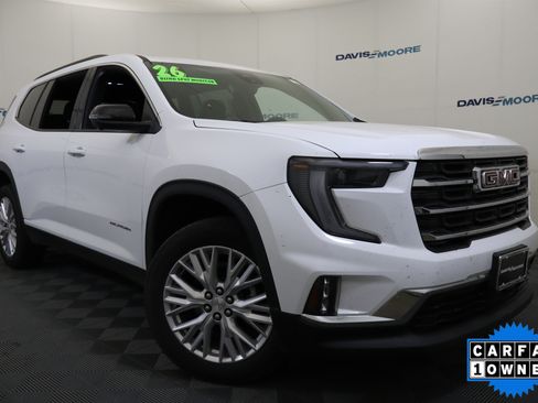 Used 2026 GMC Acadia Elevation w/ Elevation Premium Package FWD image 2
