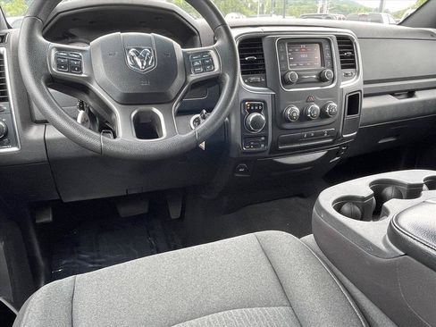 Used 2024 RAM 1500 Warlock AWD/4WD image 10