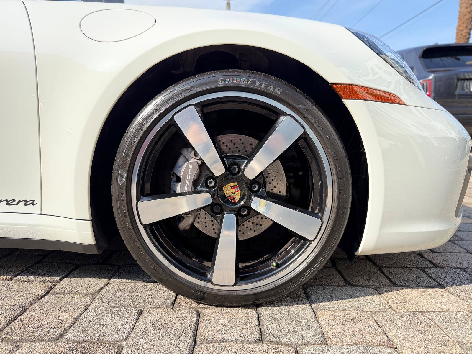 Used 2021 Porsche 911 Carrera RWD image 26