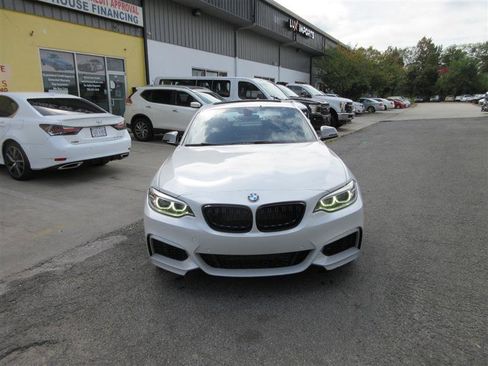 Used 2016 BMW M235i Coupe w/ Technology Package image 9