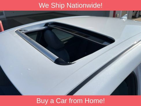 Used 2019 Toyota Avalon Limited w/ Advanced Safety Package FWD image 3