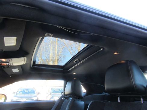 Used 2023 Dodge Challenger GT w/ Plus Package image 41