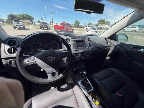 Used 2016 Volkswagen Tiguan S FWD image 9
