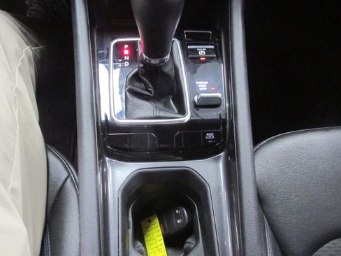 Used 2024 Jeep Compass Latitude image 34