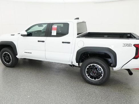 New 2025 Toyota Tacoma TRD Off-Road image 7