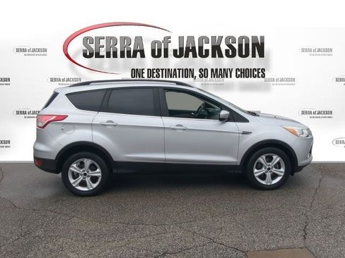 Used 2014 Ford Escape SE w/ Equipment Group 201A image 9