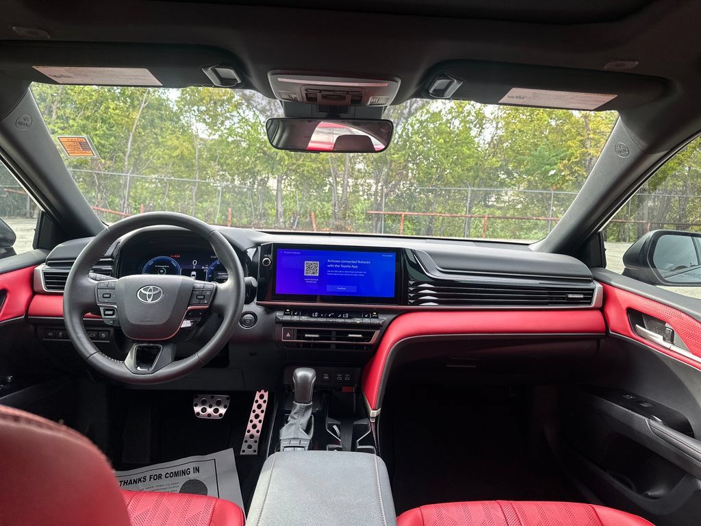 Used 2025 Toyota Camry XSE FWD image 17