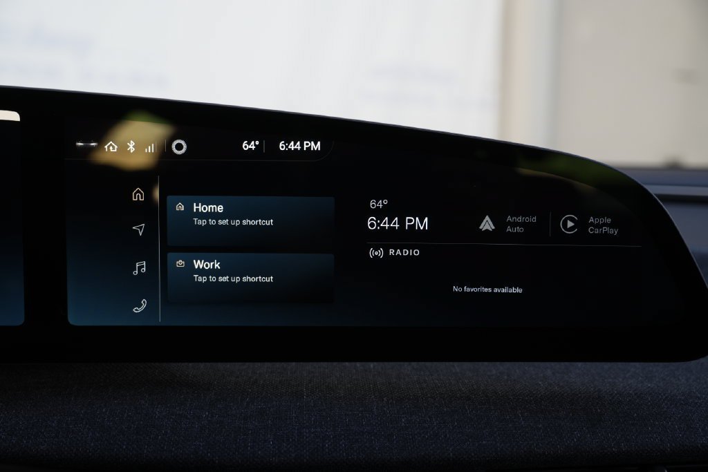 Used 2024 Lucid Air Pure RWD image 53