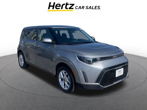 Used 2025 Kia Soul LX w/ LX Technology Package image 1