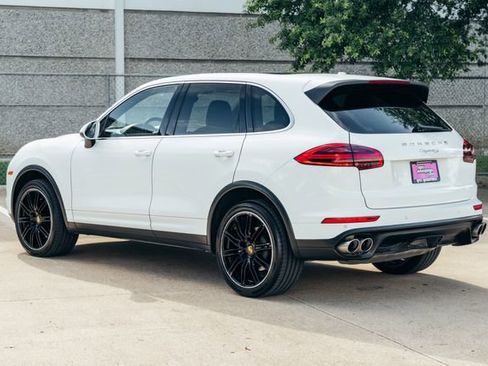 Used 2016 Porsche Cayenne S AWD/4WD image 8