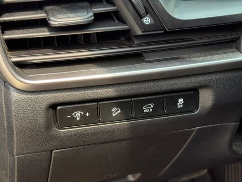 Used 2025 Kia Telluride S AWD/4WD image 19