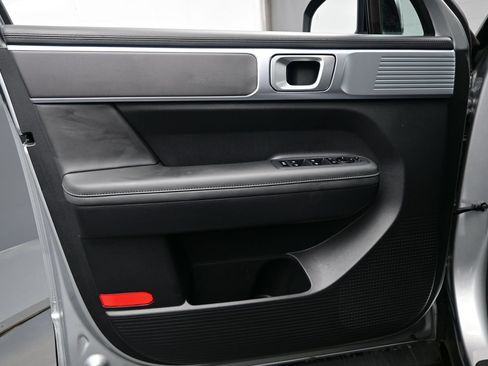 Certified 2025 Hyundai Santa Fe XRT AWD/4WD image 9