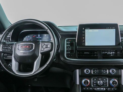 Used 2023 GMC Yukon XL SLT AWD/4WD image 18