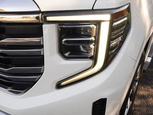 Used 2023 GMC Sierra 1500 SLT w/ SLT Premium Package image 38