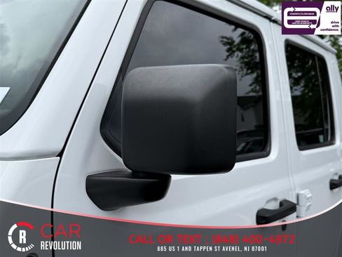 Used 2022 Jeep Gladiator Overland w/ Cold Weather Group AWD/4WD image 42