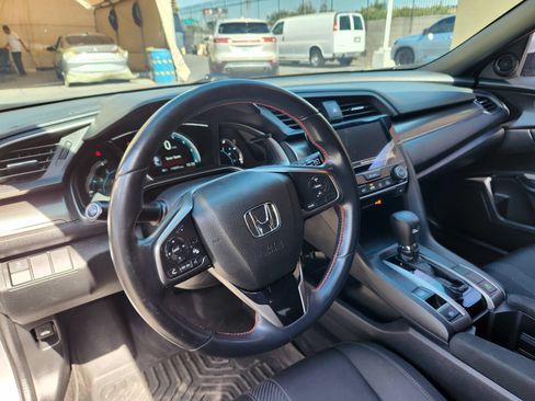 Used 2017 Honda Civic EX image 6