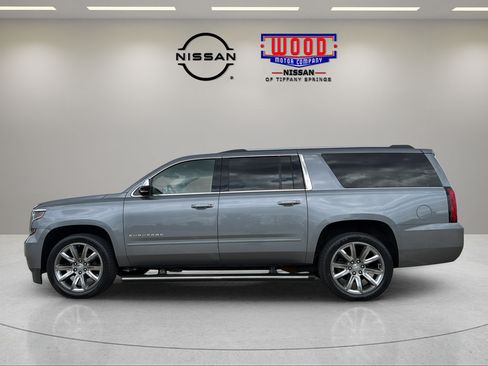 Used 2019 Chevrolet Suburban Premier AWD/4WD image 5