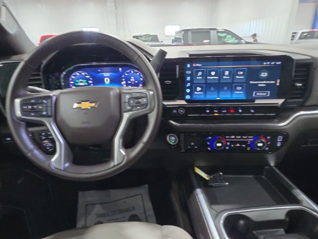 Used 2025 Chevrolet Silverado 3500 LTZ w/ LTZ Premium Package AWD/4WD image 10