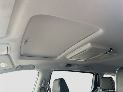 Used 2024 Honda Odyssey Elite image 22