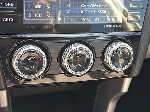 Used 2016 Subaru Forester 2.5i Limited image 16