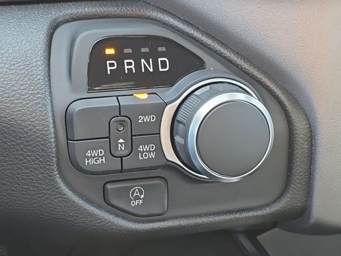 New 2026 RAM 1500 Express AWD/4WD image 12