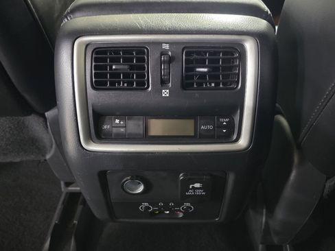 Used 2013 INFINITI JX35 Base w/ Premium Pkg image 18