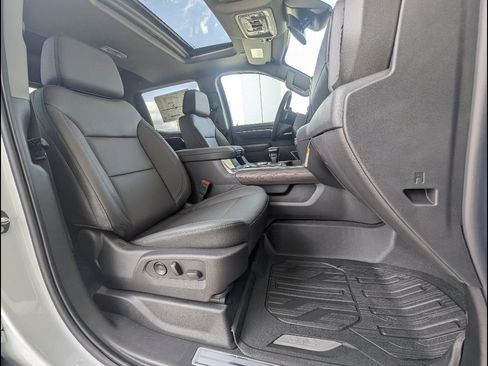 New 2026 GMC Sierra 1500 SLT AWD/4WD image 16
