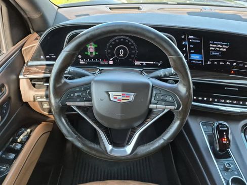 Used 2021 Cadillac Escalade ESV Premium Luxury AWD/4WD image 24