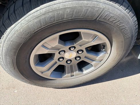 Used 2018 Chevrolet Tahoe LT image 14