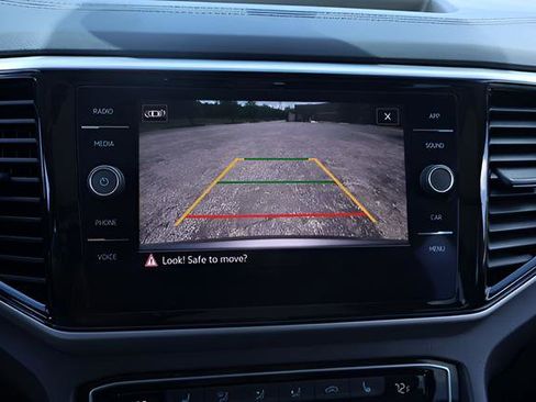 Certified 2023 Volkswagen Atlas SE w/ Panoramic Sunroof Package FWD image 27