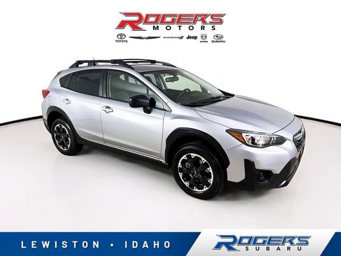 Certified 2022 Subaru Crosstrek 2.0i image 1