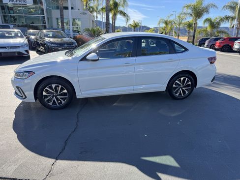 Used 2025 Volkswagen Jetta S image 7