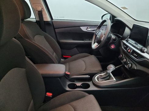 Used 2024 Kia Forte LXS FWD image 21