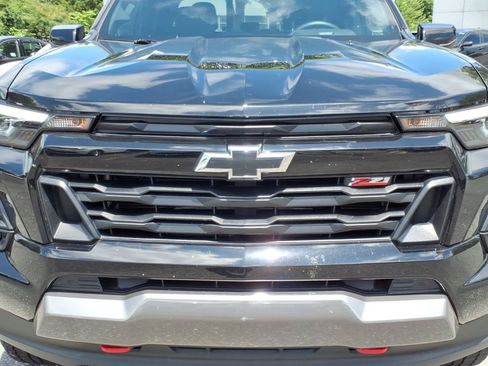 Used 2023 Chevrolet Colorado Z71 w/ Z71 Convenience Package 2 AWD/4WD image 16