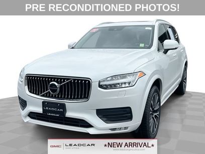 Used 2022 Volvo XC90 T5 Momentum w/ Climate Package