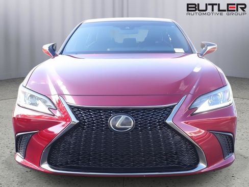Used 2019 Lexus ES 350 F Sport w/ Accessory Package 2 FWD image 2