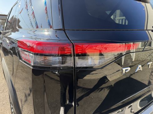 Used 2023 Nissan Pathfinder Platinum w/ Cargo Package FWD image 16
