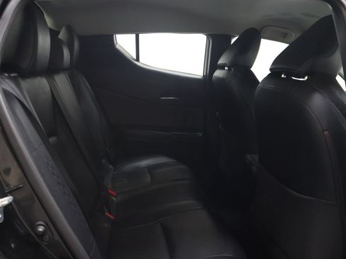 Used 2022 Toyota C-HR Limited FWD image 12