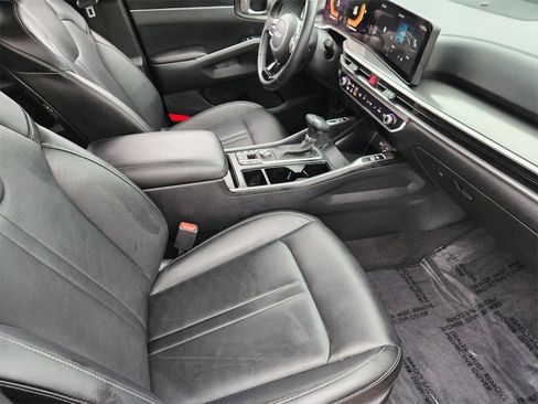 Used 2025 Kia Sorento S w/ Panoramic Sunroof Package image 21