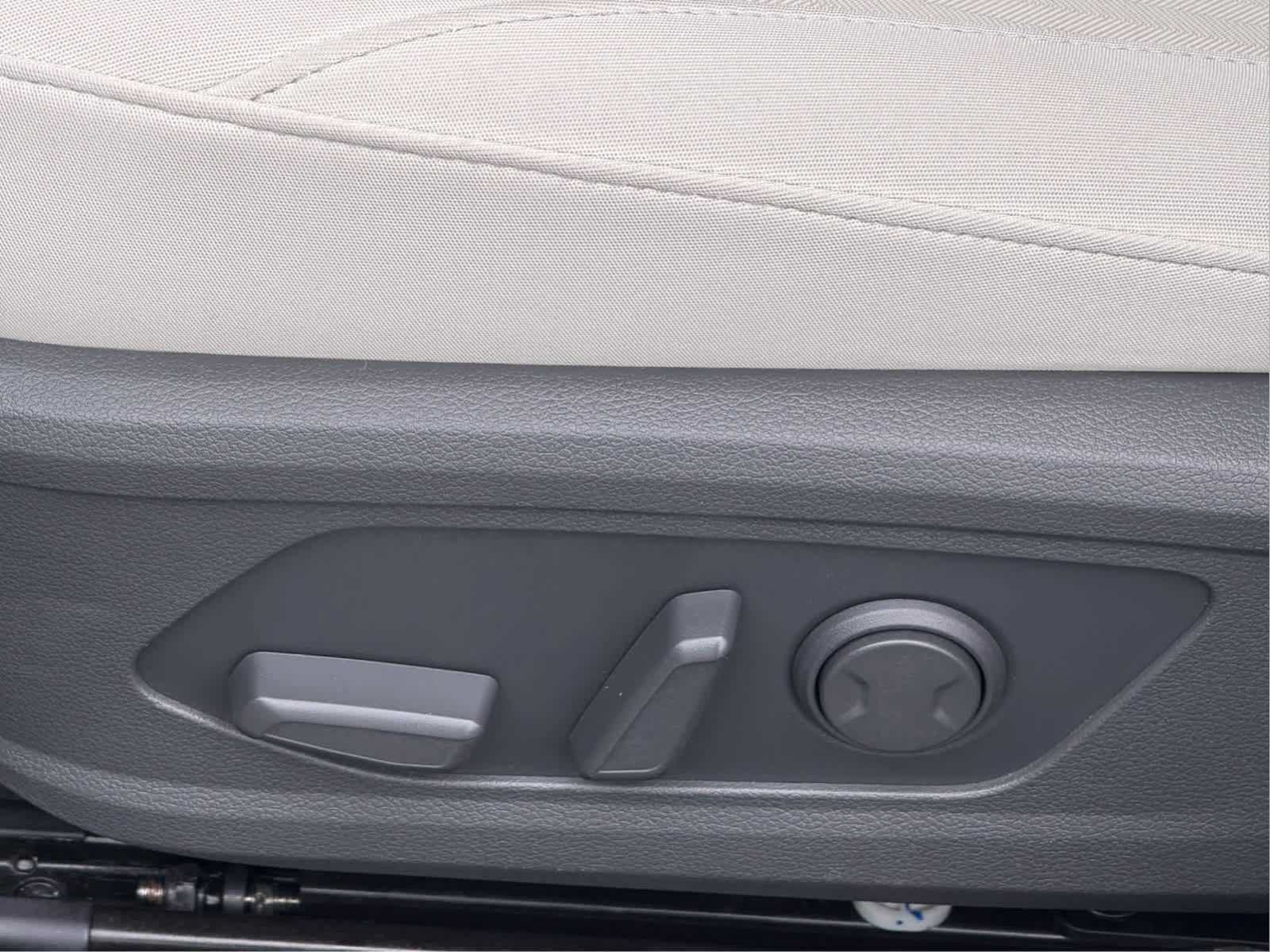 Used 2025 Hyundai Sonata SEL FWD image 19