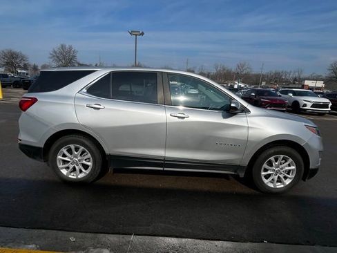Used 2021 Chevrolet Equinox LT image 4