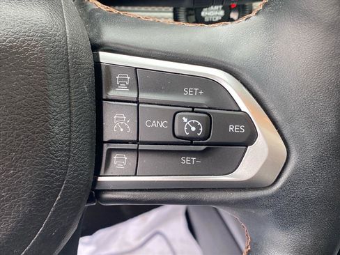 Used 2022 Jeep Compass Limited w/ Sun and Sound Group AWD/4WD image 19