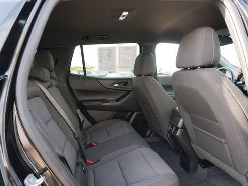 Used 2025 Chevrolet Equinox LT AWD/4WD image 27