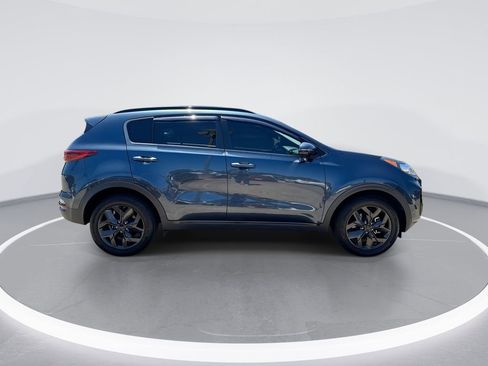 Used 2022 Kia Sportage Nightfall Edition AWD/4WD image 9