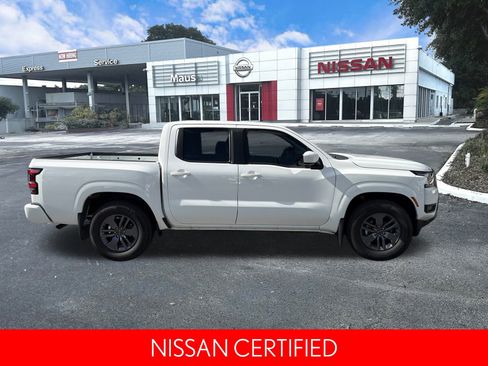 Certified 2025 Nissan Frontier SV image 2