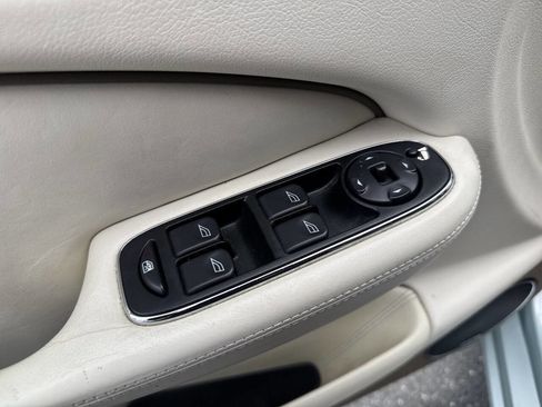 Used 2005 Jaguar XJ Vanden Plas RWD image 30