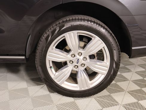 Used 2024 Ford Expedition Platinum RWD image 20