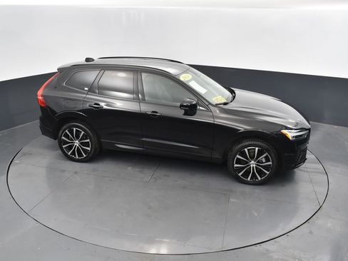 Used 2024 Volvo XC60 B5 Plus image 42