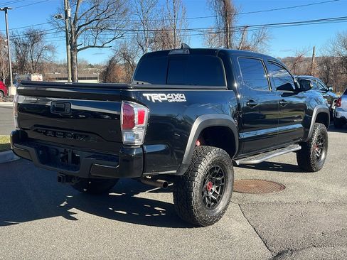 Used 2023 Toyota Tacoma TRD Off-Road image 6