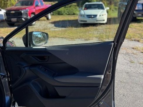 Used 2024 Subaru Crosstrek 2.0i Premium image 13